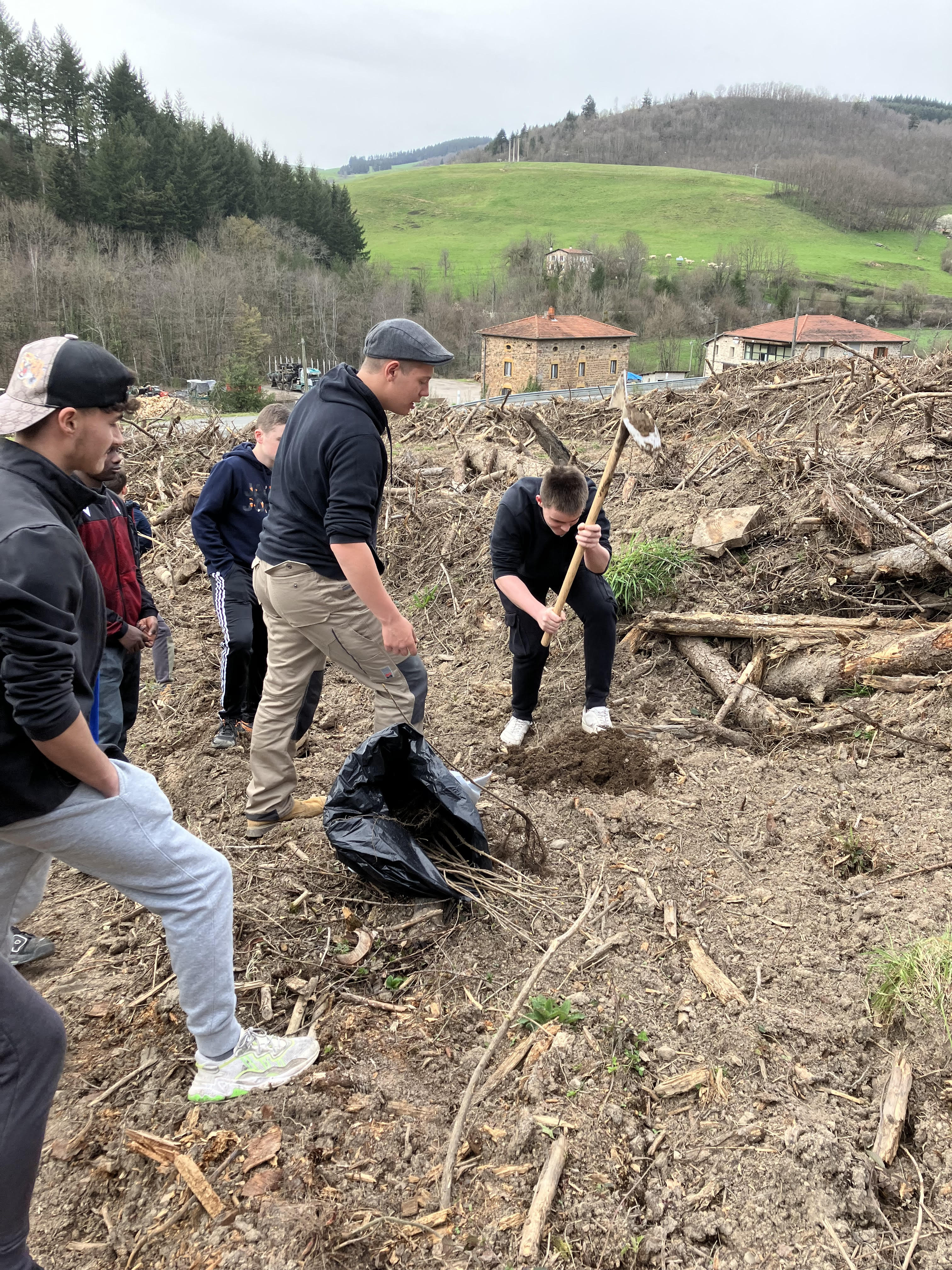 Visite d'un chantier de sylviculture à Chambost-Allières